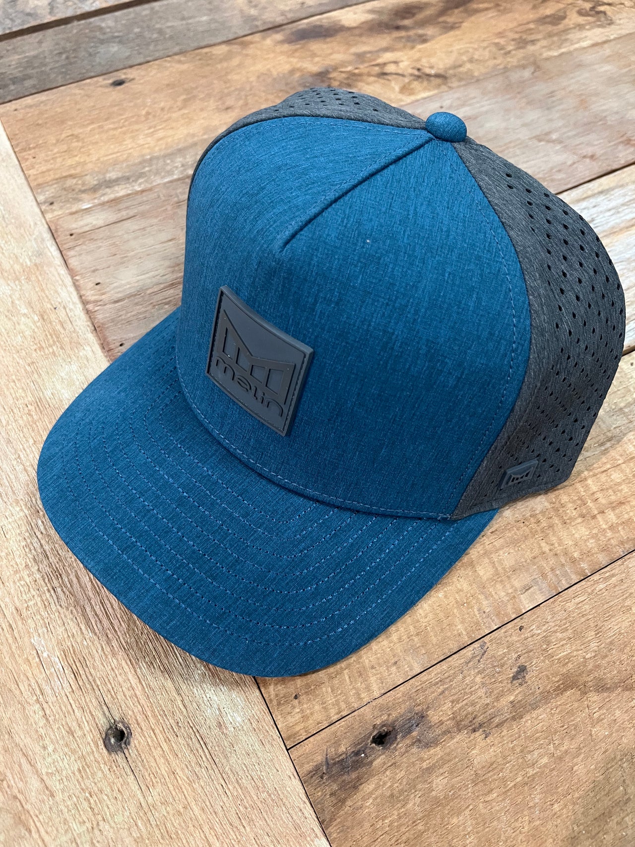 Melin Odyssey Stacked Hydro Hat | Heather Ocean/Heather Charcoal