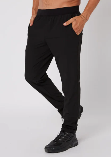 Follow Tech Pants | Black