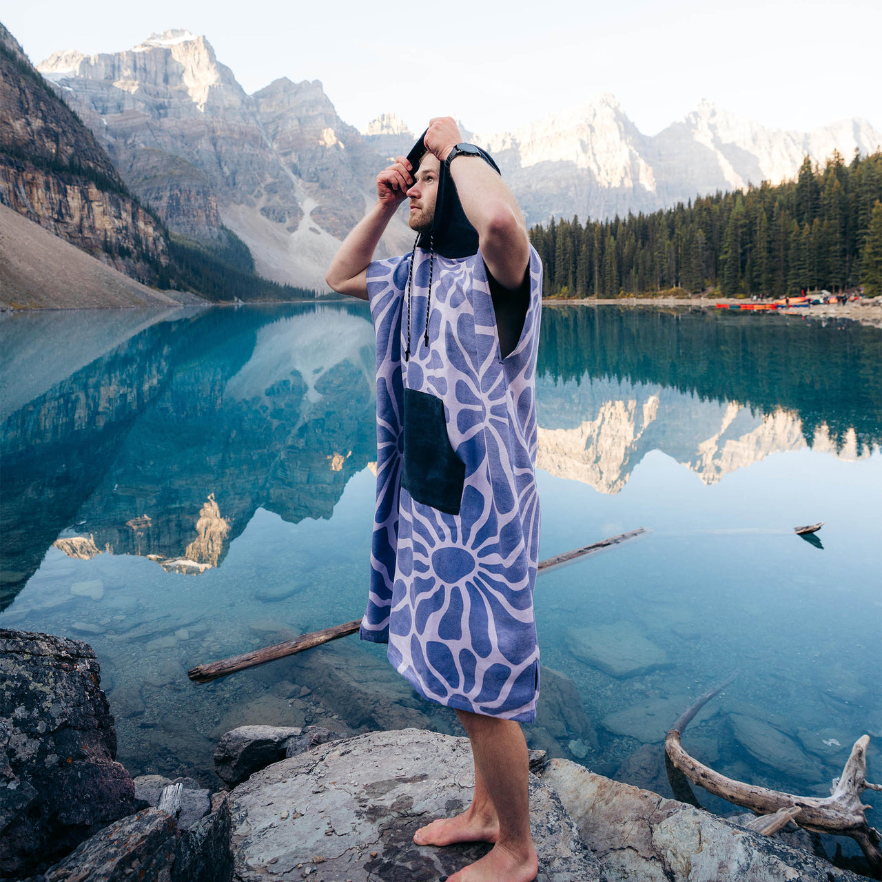 Nomadix Changing Poncho | Lazy Daisy Dusk